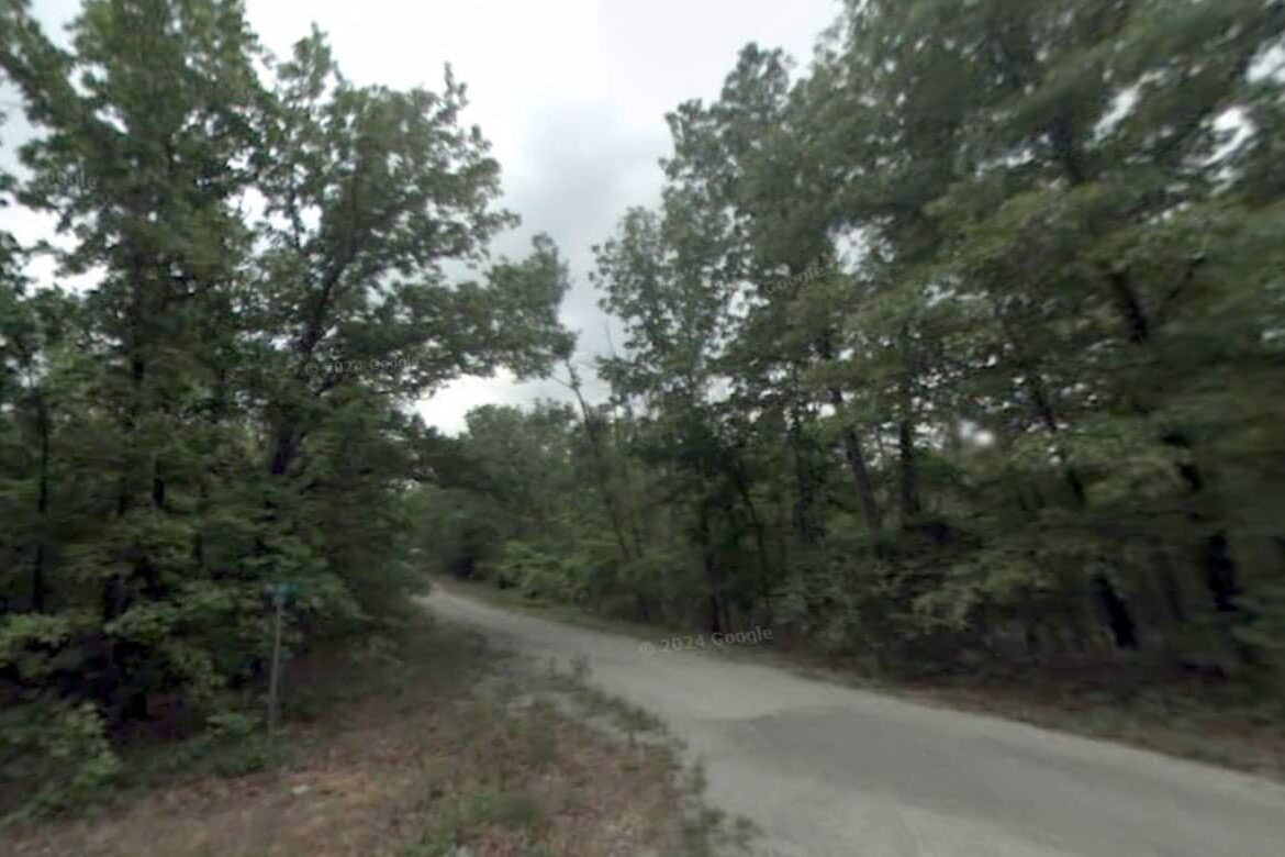 Raw land for sale in Izard county, Arkansas, USA